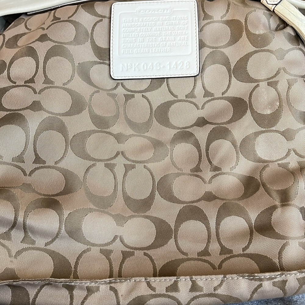 Coach 1428 Off White Pebbled Leather shoulder/Cross Body Bag adjustable strap - Picture 10 of 17